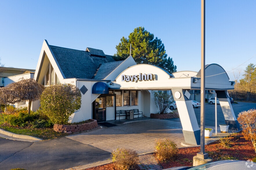 2380 Carpenter Rd, Ann Arbor, MI for sale - Building Photo - Image 3 of 4