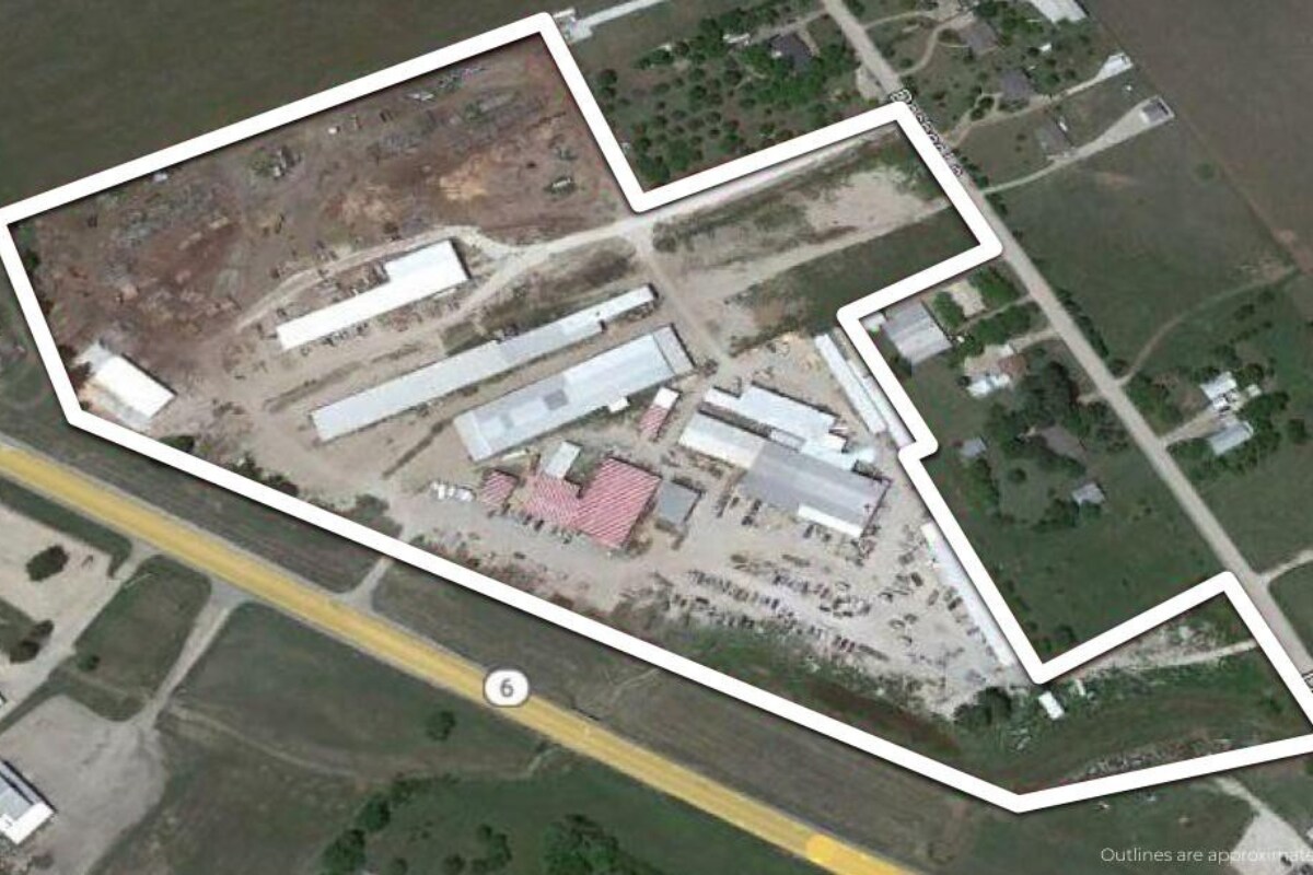 7800 N Hwy 6, Waco, TX for lease Building Photo- Image 1 of 2