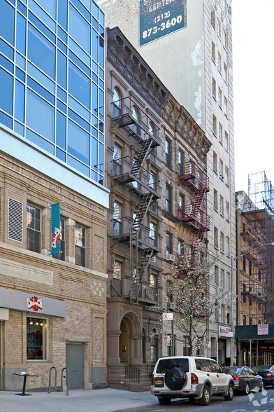 164 W 83rd St, New York, NY for sale - Primary Photo - Image 1 of 26