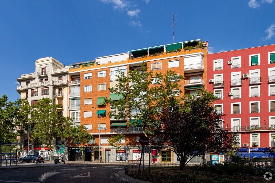 Calle del Doctor Esquerdo, 3-5, Madrid, Madrid for sale - Building Photo - Image 1 of 1
