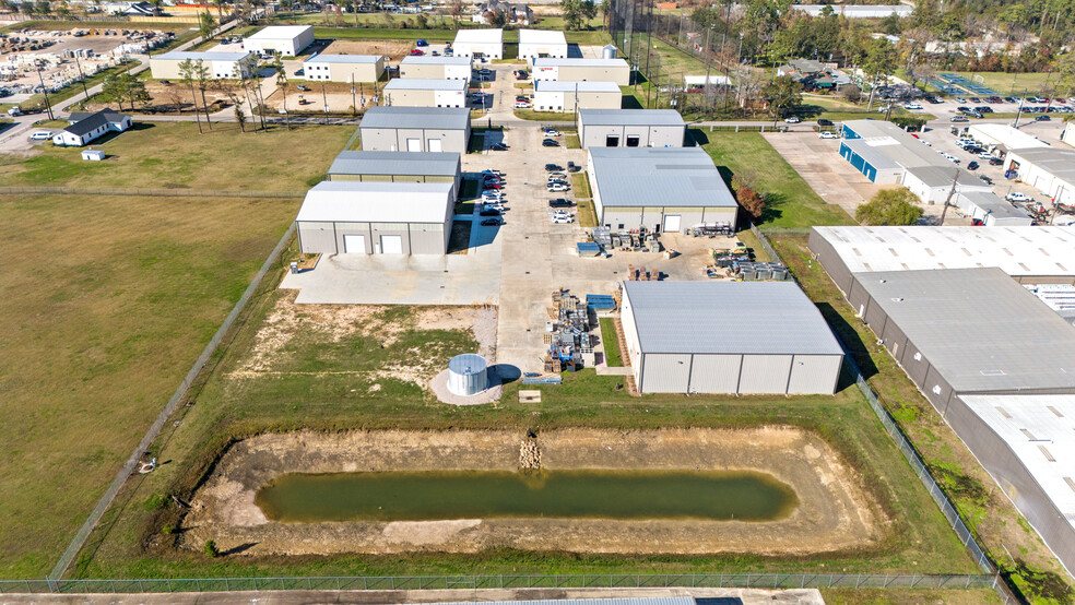 6351 Theall Rd, Houston, TX for lease - Building Photo - Image 2 of 14