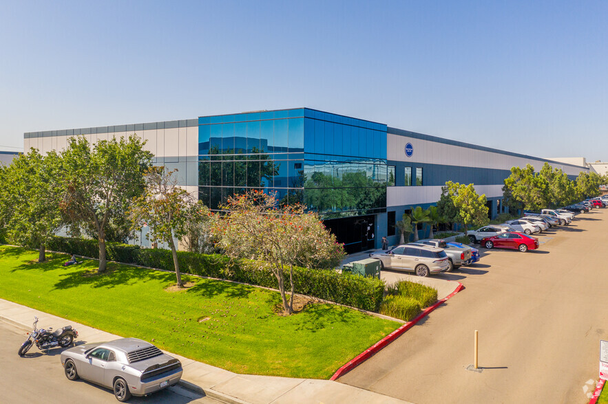 7920 Airway Rd, San Diego, CA for lease - Building Photo - Image 1 of 11