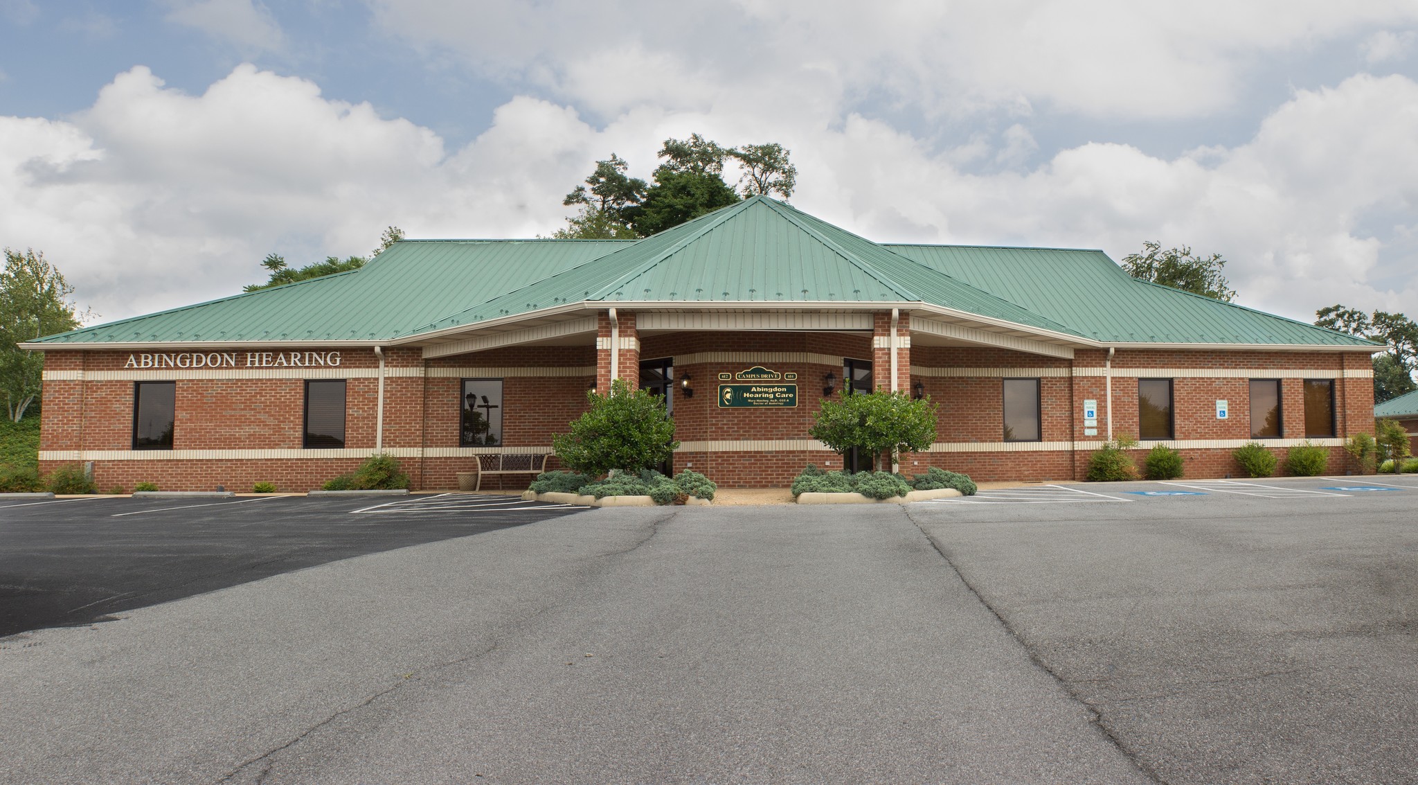 614 Campus Dr, Abingdon, VA for sale Building Photo- Image 1 of 1