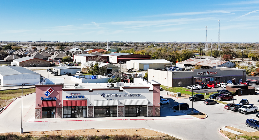 551 N Stemmons St, Sanger, TX for sale - Building Photo - Image 1 of 1