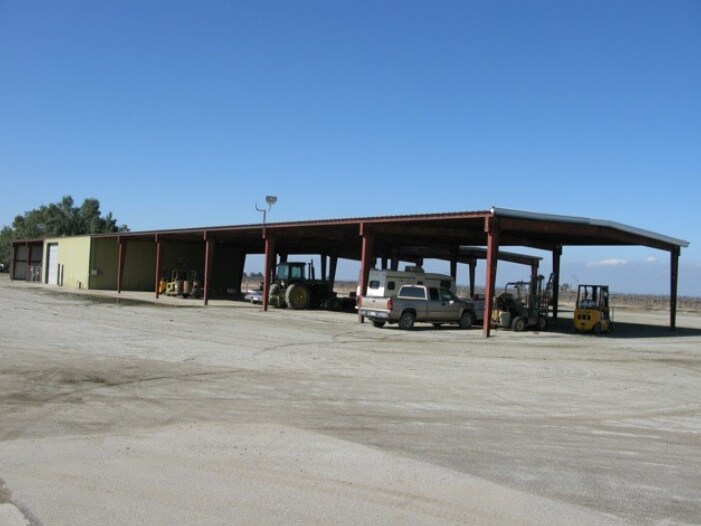 1133 N Wheeler Ridge Rd, Arvin, CA 93203