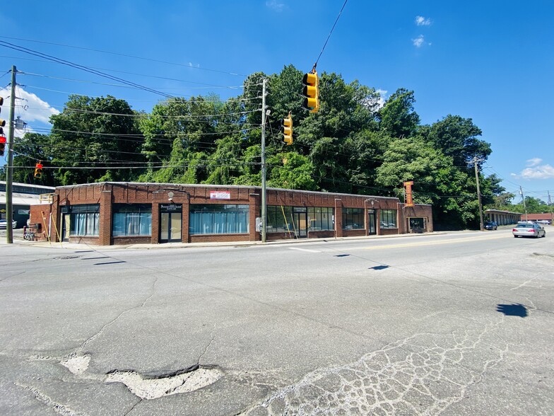 5 Sweeten Creek Rd, Asheville, NC for lease - Building Photo - Image 2 of 7