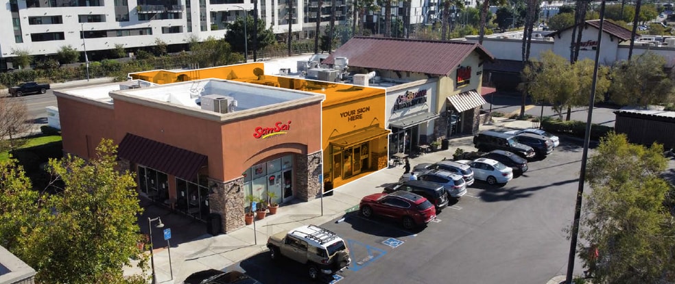 9243 Winnetka Ave, Chatsworth, CA for lease - Building Photo - Image 2 of 7