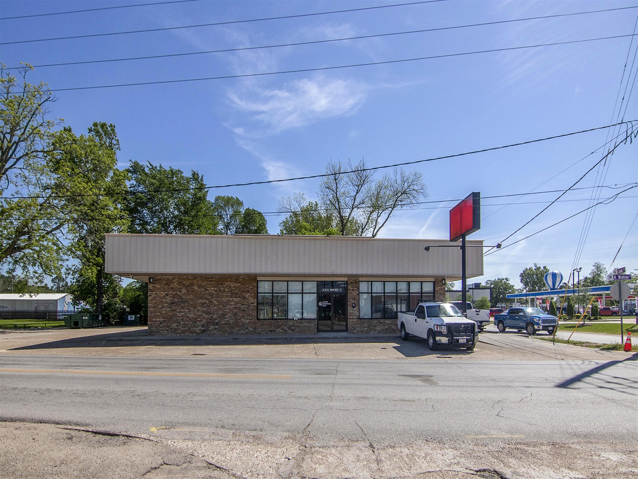 201 N Winfree St, Dayton, TX 77535 - Office/Retail for Lease | LoopNet