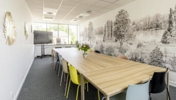 97 Allée Alexandre Borodine, Saint-Priest for lease Primary Photo- Image 1 of 3