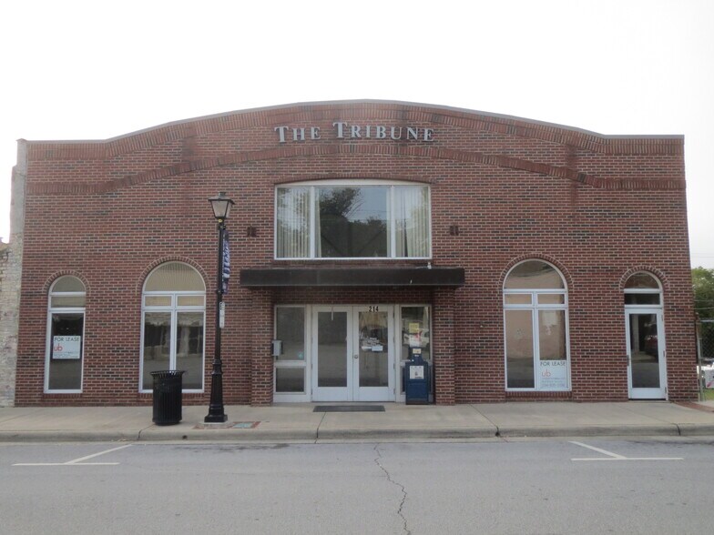 214 E Main St, Elkin, NC 28621 Office for Lease
