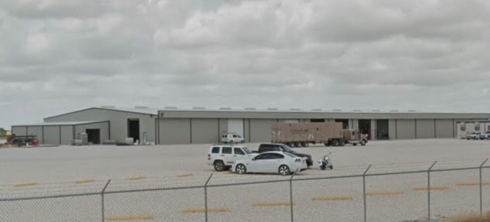 6291 S Interstate Highway 37, Mathis, TX for lease - Building Photo - Image 1 of 19