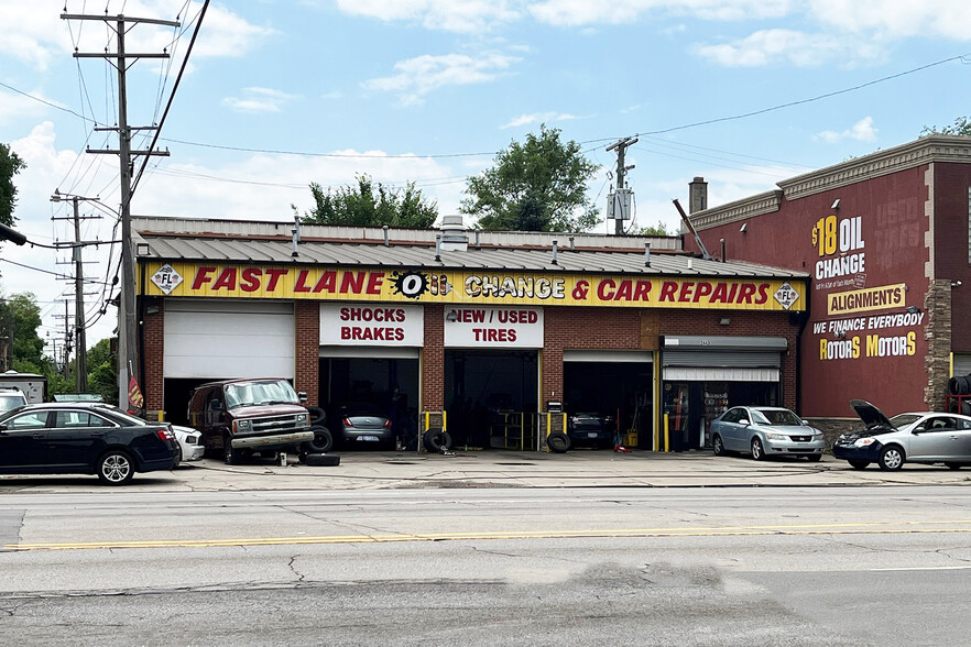 2427 W Davison, Detroit, MI for sale - Building Photo - Image 1 of 15