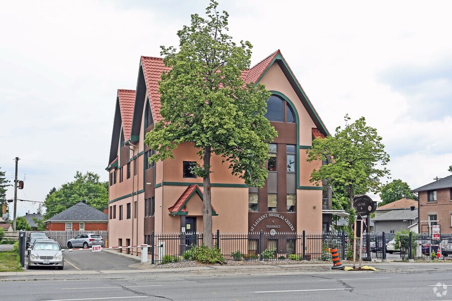 968 St Laurent Blvd, Ottawa, ON for sale - Building Photo - Image 1 of 1