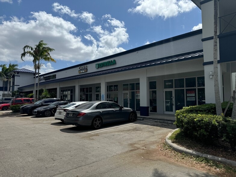 19750 NW 27th Ave, Miami Gardens, FL for lease - Building Photo - Image 2 of 3