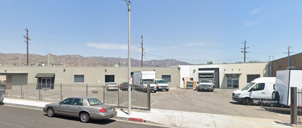 2152 N Lincoln St, Burbank, CA for lease Building Photo- Image 1 of 11