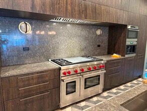 2521 N Halsted St, Chicago, IL for lease Interior Photo- Image 1 of 29