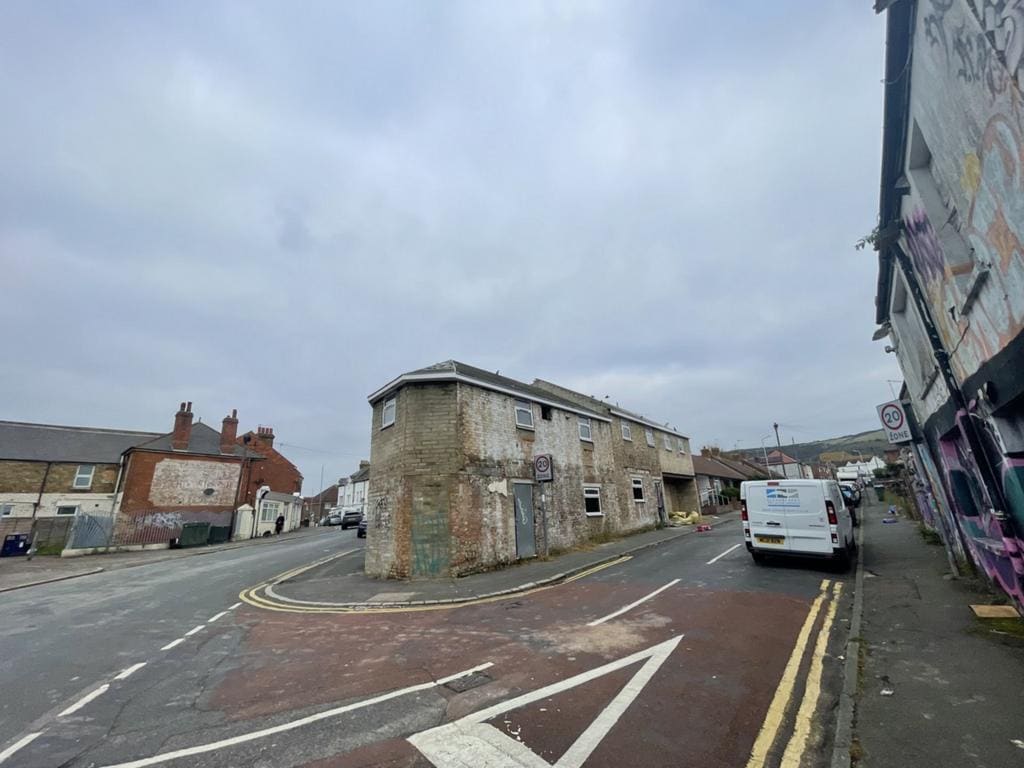 60 Canterbury Rd, Folkestone for sale Building Photo- Image 1 of 1