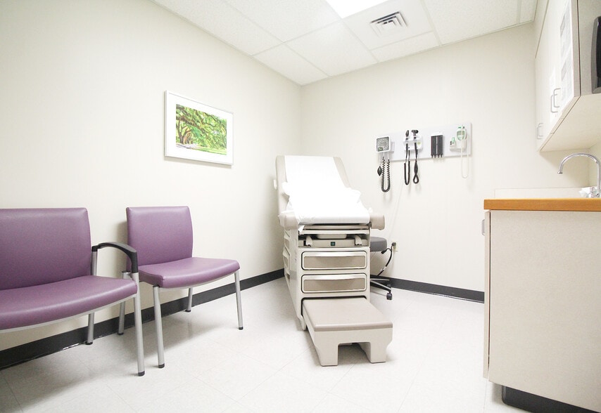 2233 Park Ave, Orange Park, FL for lease - Building Photo - Image 3 of 19