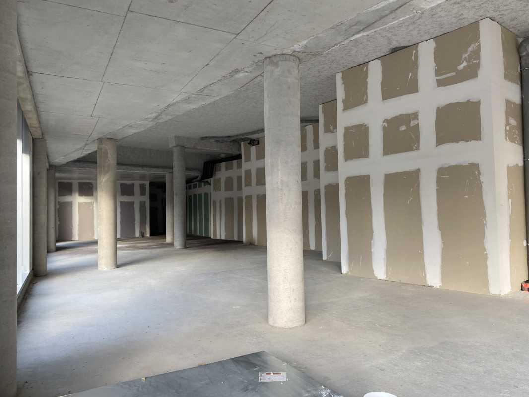 Retail in Lille for lease Interior Photo- Image 1 of 4