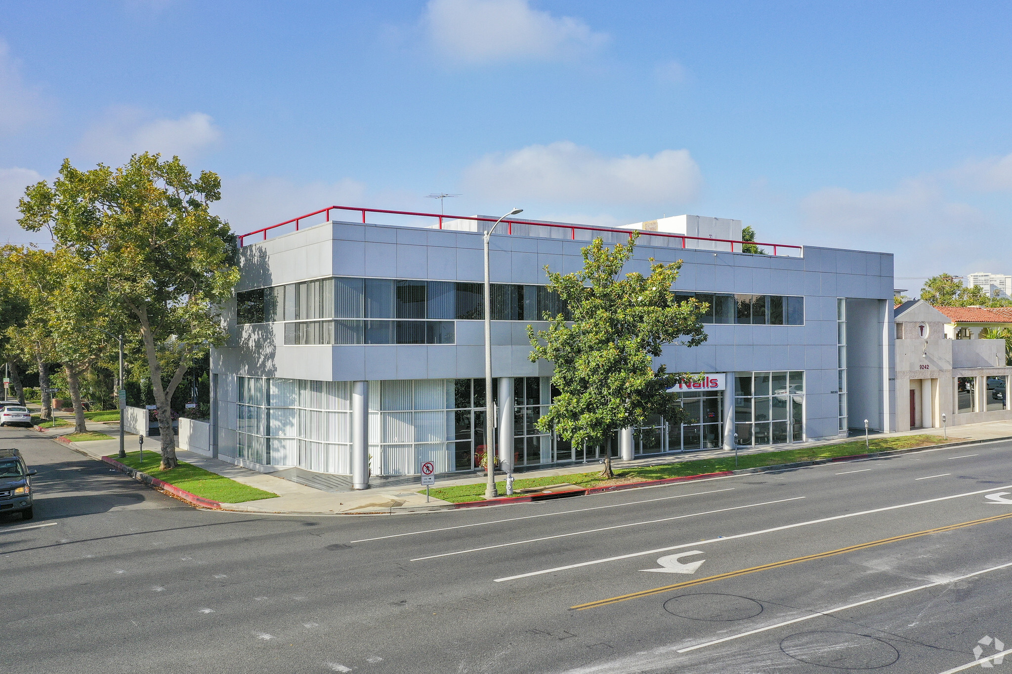 9230 W Olympic Blvd, Beverly Hills, CA for lease Primary Photo- Image 1 of 10