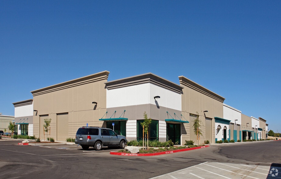 8413 Washington Blvd, Roseville, CA for lease - Building Photo - Image 2 of 10