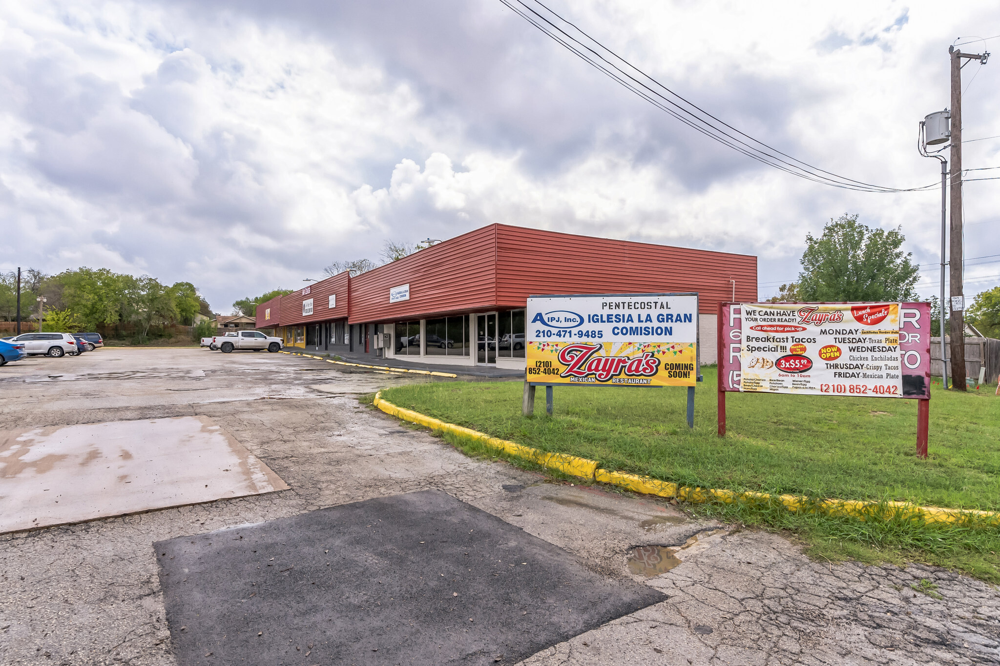 6120-6136 Montgomery Dr, San Antonio, TX for sale Building Photo- Image 1 of 16