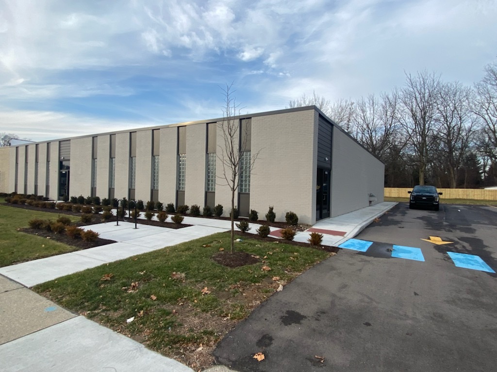 26650-26700 W 8 Mile Rd, Southfield, MI for sale Building Photo- Image 1 of 1