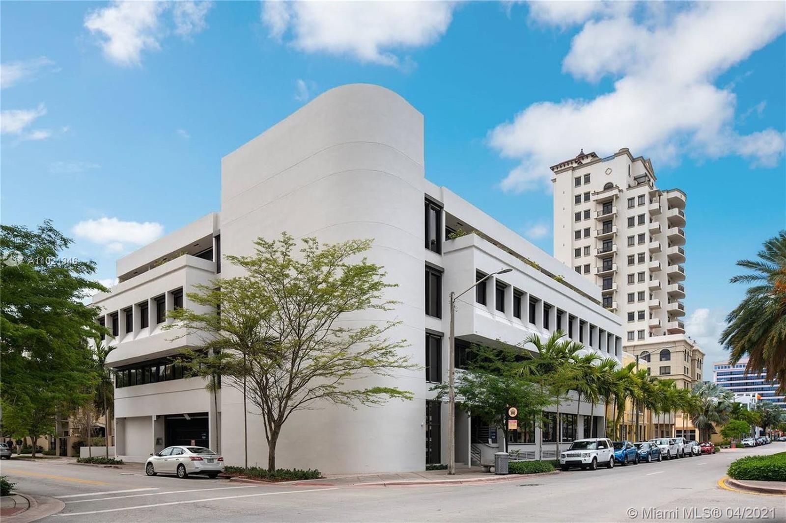 1701 Ponce De Leon Blvd, Coral Gables, FL for lease Building Photo- Image 1 of 43