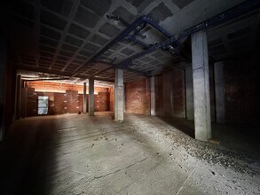 Retail in Vilafranca del Penedès, Barcelona for lease Interior Photo- Image 2 of 3