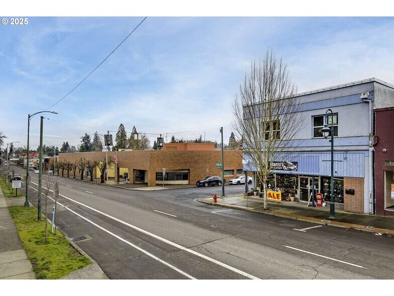 2038 Pacific Ave, Forest Grove, OR for sale - Building Photo - Image 1 of 6