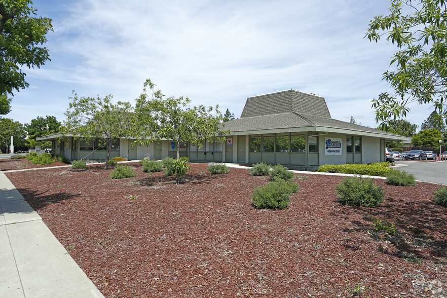 6104-6146 Camino Verde Dr, San Jose, CA for lease - Building Photo - Image 2 of 7