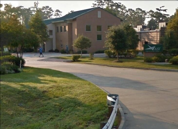 1121 N Causeway Blvd, Mandeville, LA for sale Primary Photo- Image 1 of 1