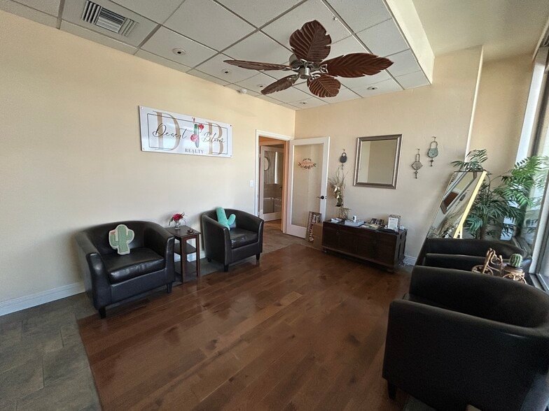 45445 Portola Ave, Palm Desert, CA for lease - Lobby - Image 2 of 18