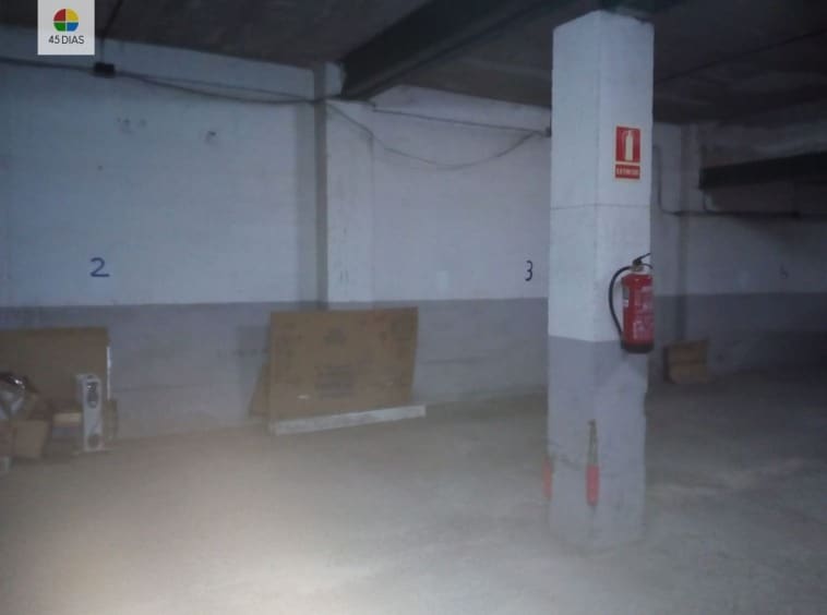 Retail in Cerdanyola del Vallès, Barcelona for lease - Interior Photo - Image 3 of 3