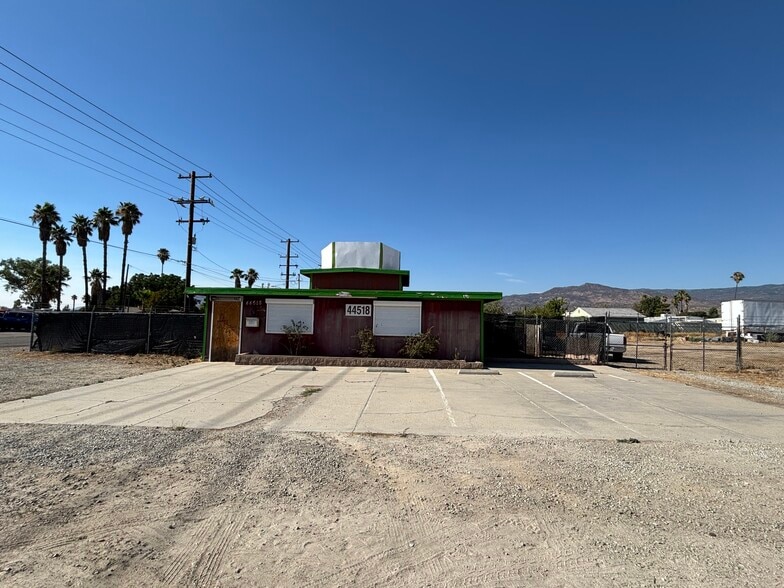 44518 State Highway 74, Hemet, CA for sale - Primary Photo - Image 1 of 5