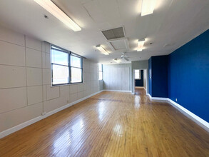 1020 Cedar Ave, St Charles, IL for lease Interior Photo- Image 1 of 5