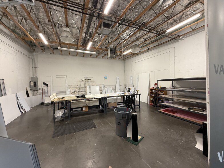 3745 & 3765 Losee - 2 Buildings portfolio of 2 properties for sale on LoopNet.com - Building Photo - Image 3 of 14