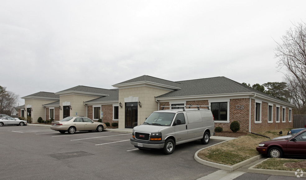 328 Louisa Ave, Virginia Beach, VA for sale - Building Photo - Image 3 of 10