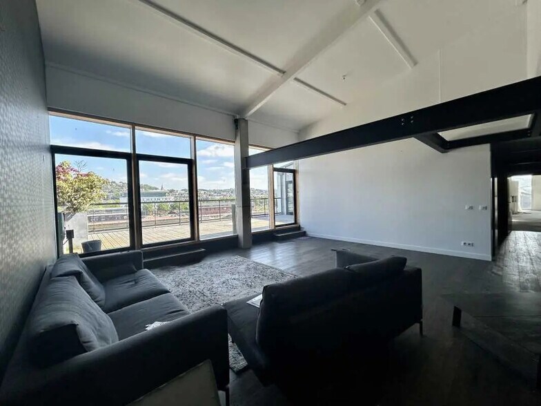 107 Allée Francois Mitterrand, Rouen for lease - Interior Photo - Image 1 of 18