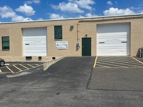 2070 Springdale Rd, Cherry Hill, NJ for lease Building Photo- Image 2 of 3