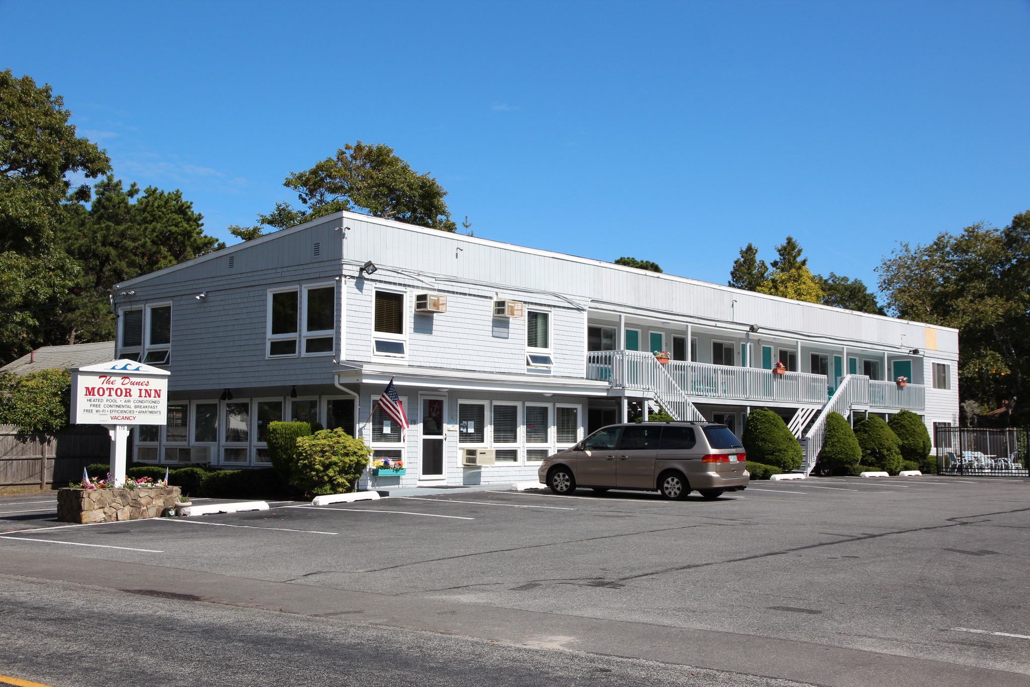 170 Seaview Ave, South Yarmouth, MA for sale Building Photo- Image 1 of 1