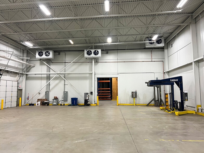 3534 Sanostee Dr, Gallup, NM for sale - Interior Photo - Image 3 of 12