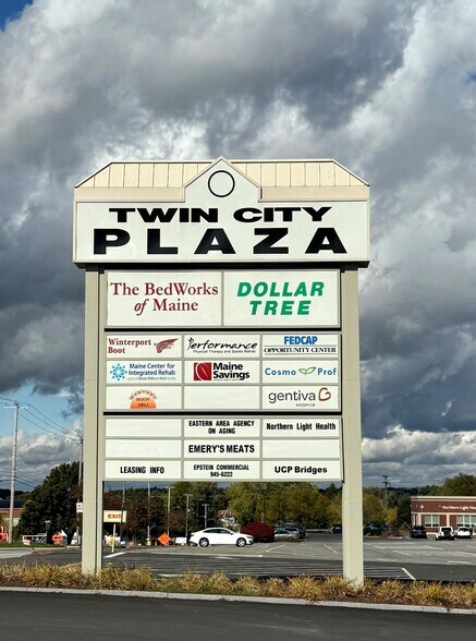 262-272 State St, Brewer, ME for lease - Building Photo - Image 1 of 1