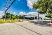 12112 FM 620 Retail Building - Parking Garage