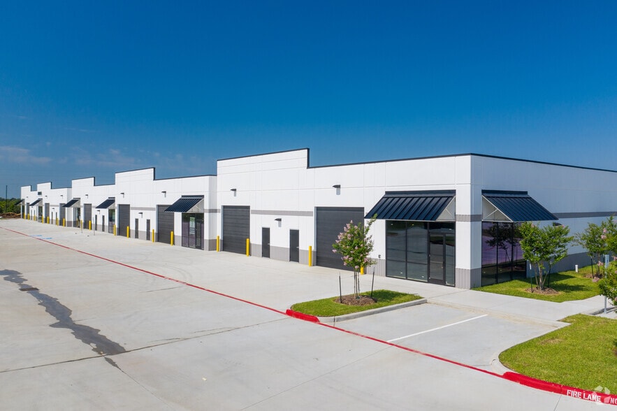 6610 Fm 359 Rd, Fulshear, TX for lease - Building Photo - Image 1 of 3