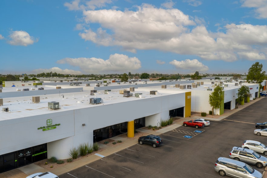 20805 N 19th Ave, Phoenix, AZ for lease - Building Photo - Image 2 of 15