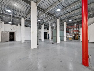 More details for 3501 W Garry Ave, Santa Ana, CA - Industrial for Lease