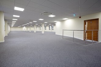 3 Station Rd, Swindon for lease Interior Photo- Image 2 of 2