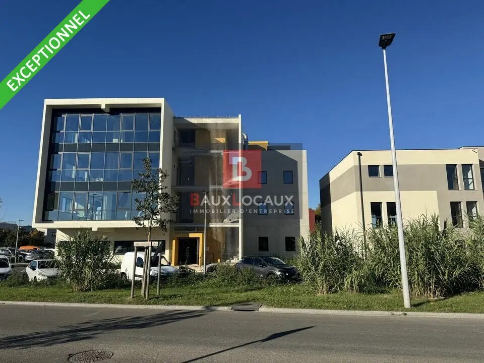 Office in Avignon for sale Building Photo- Image 1 of 9
