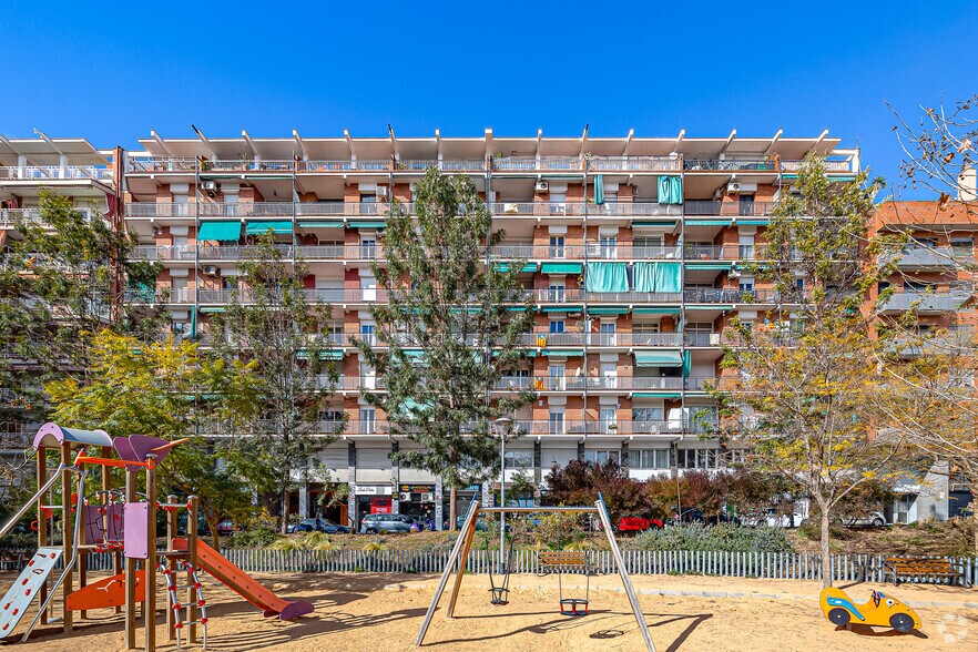 Carrer de Violant d'Hongria Reina d'Aragó, 117, Barcelona, Barcelona for sale - Primary Photo - Image 1 of 1